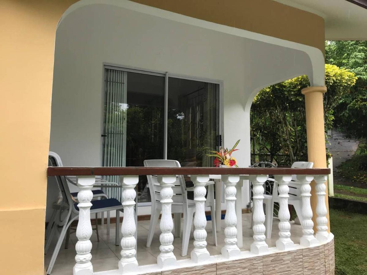 Tropical Garden Self Catering Villa Victoria Exterior foto